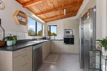 25 Tikorangi Place, Morningside