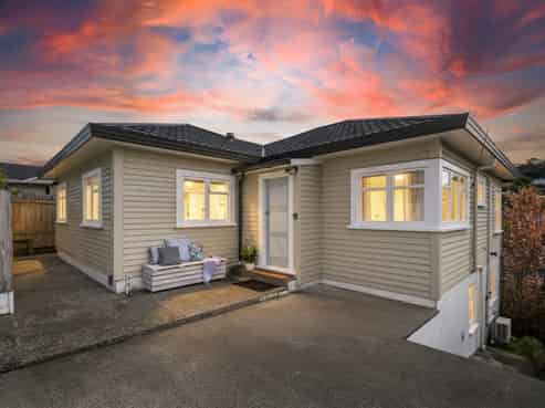 15 Glanmire Road, Newlands