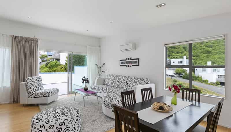 82 Saddleback Grove, Karori