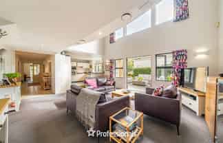 3 Huia Street, Central Hutt
