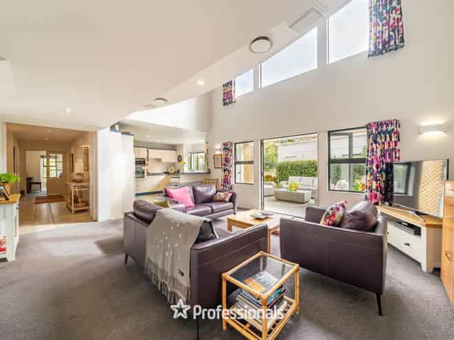 3 Huia Street, Central Hutt