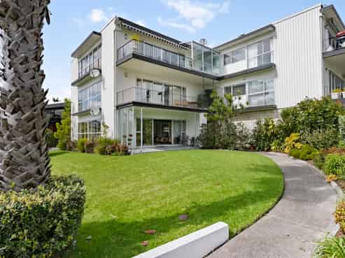 8/1 Watene Crescent, Orakei