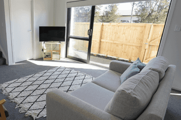 2A/135 Silverdale Road, Hillcrest