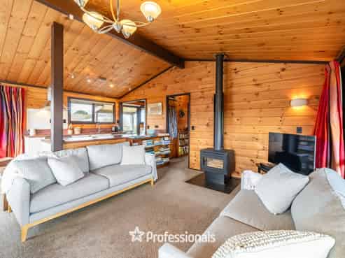 41 Raumati Road, Raumati Beach