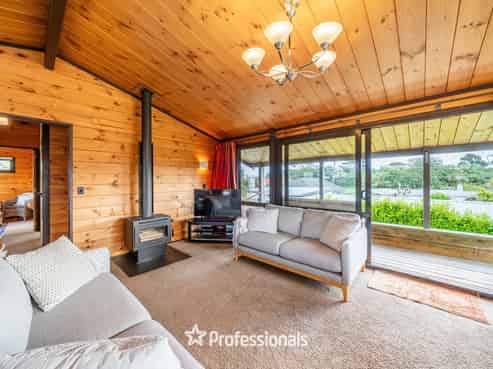 41 Raumati Road, Raumati Beach