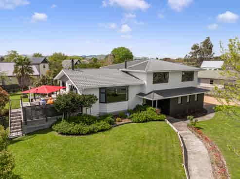 15 Malcolm Street, Martinborough