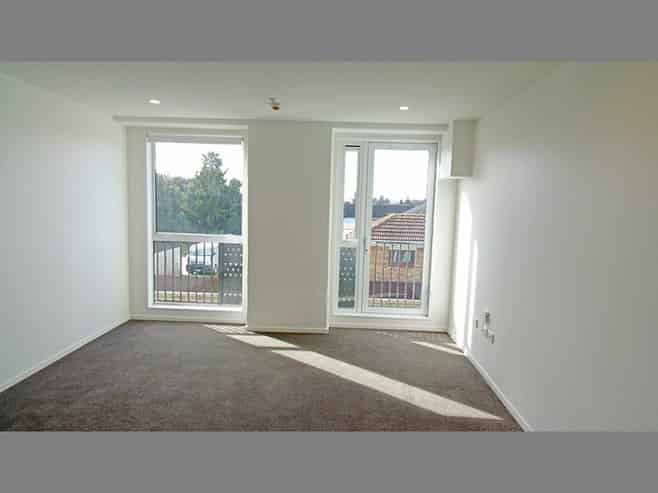 213/19 Charles St, Papatoetoe