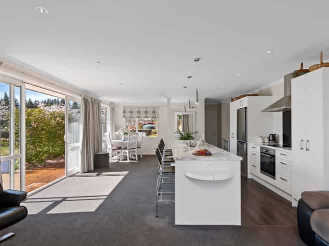 10 Thornton Close, Leithfield