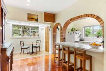 97 The Parade, Island Bay