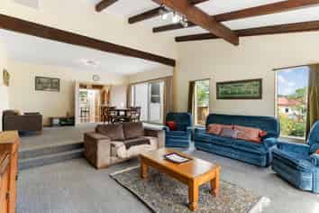 97 The Parade, Island Bay