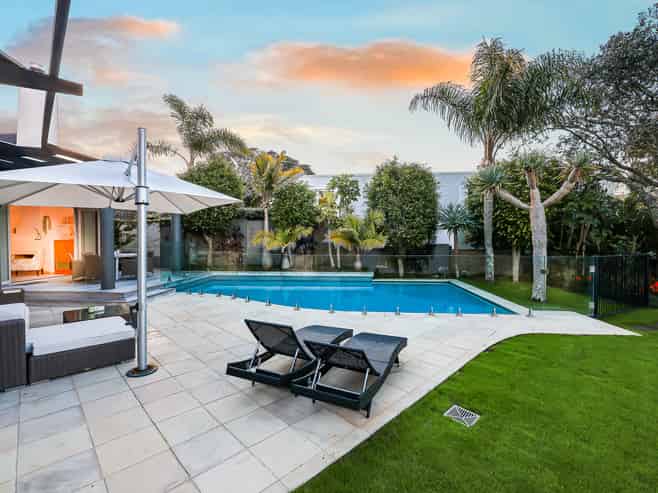 2 Clifton Road, Hauraki