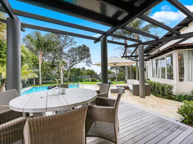 2 Clifton Road, Hauraki