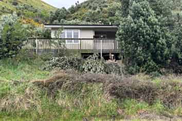 168 Newcastle Street, Mahia
