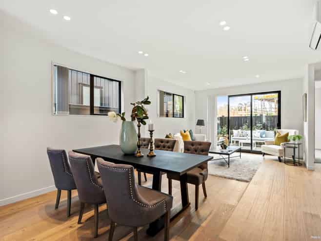 16C Withiel Drive, Epsom