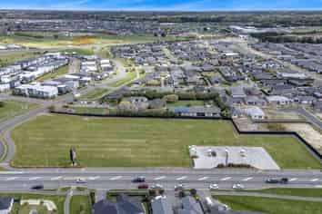 1.09ha Mixed-Use site in high-growth suburb