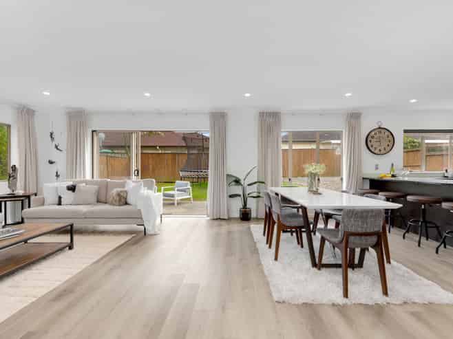 4 Villarosa Lane, Flat Bush