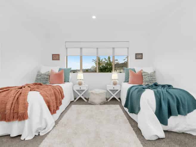 4 Villarosa Lane, Flat Bush