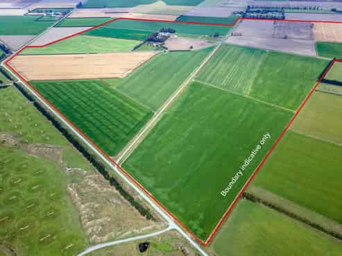 32 Ashton Road, Eiffelton