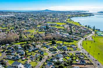 Prime 850m² Corner Development Site Zoned THAB
