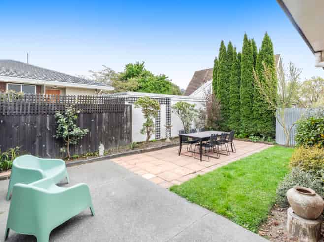 2/10 Broadfell Avenue, Avonhead