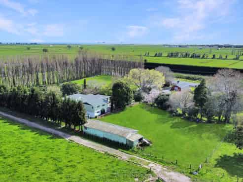 237 Thornton Road, Thornton