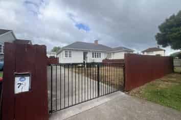 79  Court Crescent, Panmure