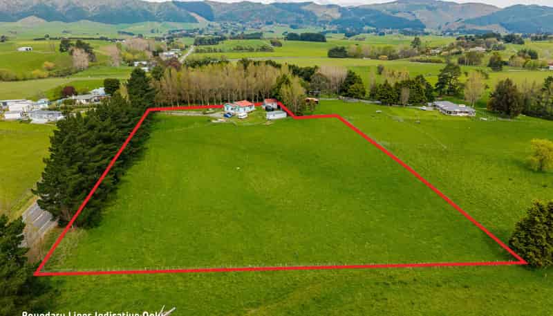 1074 Tennent Drive, Linton