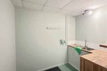 FIRST FLOOR OFFICE WITH 4 CAR PARKS
