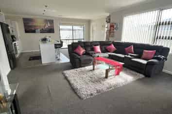 10 Poulson Grove, Trentham