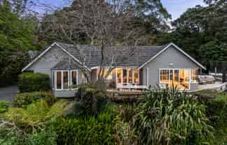 596 Leigh Road, Whangateau