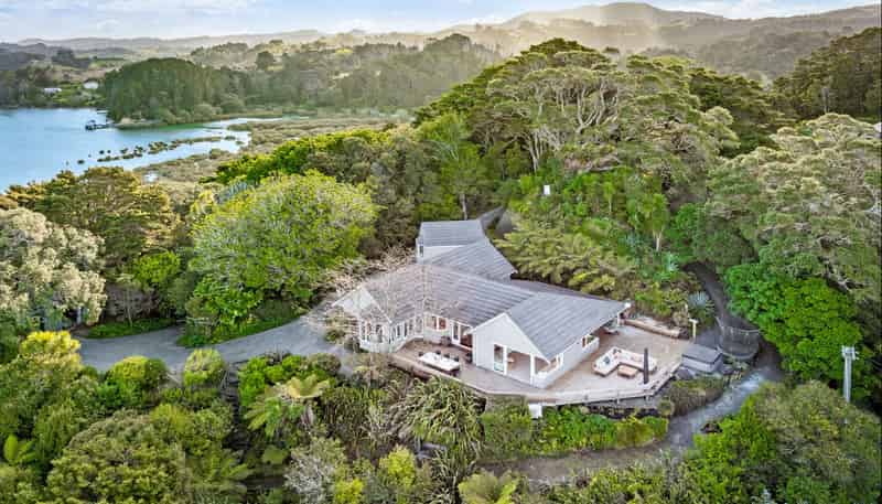 596 Leigh Road, Whangateau
