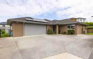 48 Sylvester Crescent, Flagstaff