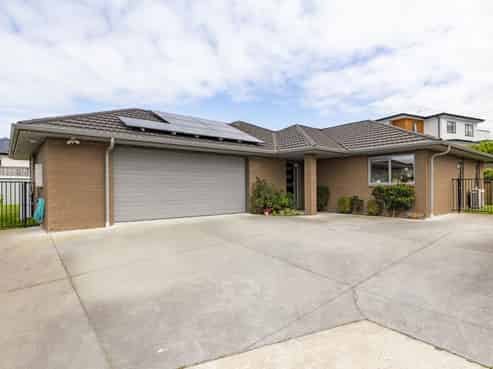 48 Sylvester Crescent, Flagstaff