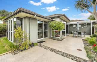 2 Schopolo Place, Albany