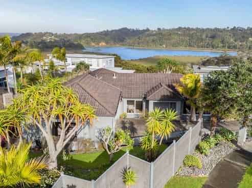 2 Schopolo Place, Albany