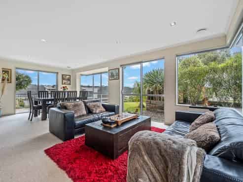 2 Schopolo Place, Albany