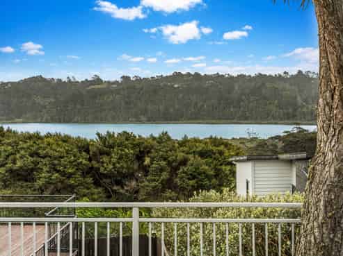 2 Schopolo Place, Albany