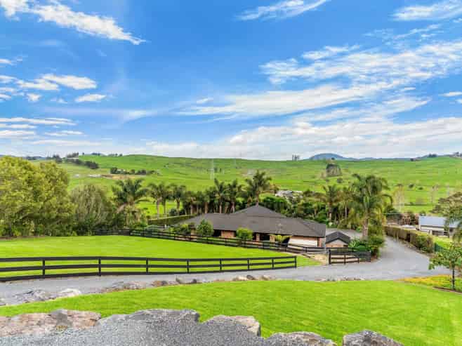 51 Jobe Road, Maungakaramea
