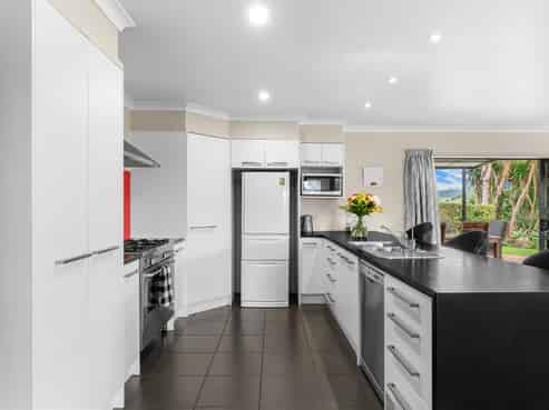 51 Jobe Road, Maungakaramea