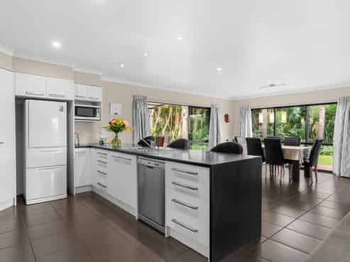 51 Jobe Road, Maungakaramea