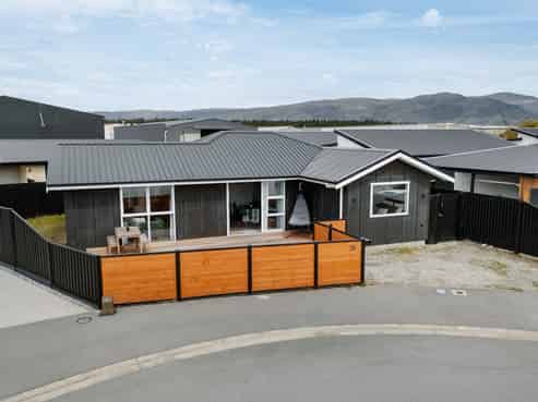 35 Smitham Drive, Cromwell