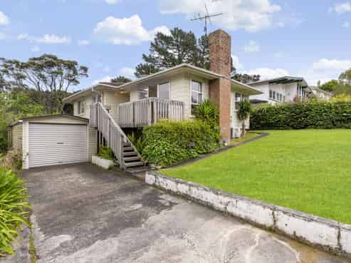 51 Easton Park Parade, Glenfield