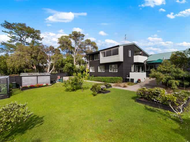 283 Riddell Road, Glendowie