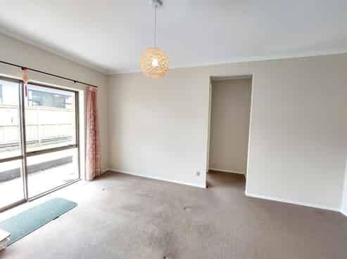 16H Lincoln Road, Henderson