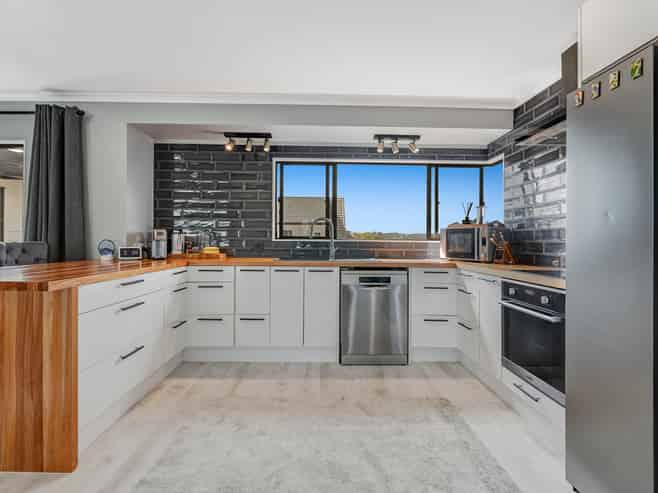 5 Windward Terrace, Snells Beach