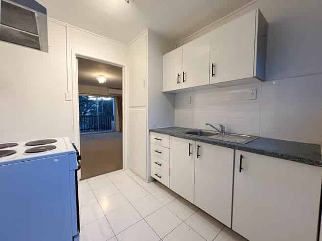 10/28 *** Locarno Avenue, Sandringham