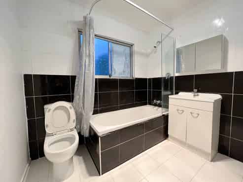 10/28  Locarno Avenue, Sandringham