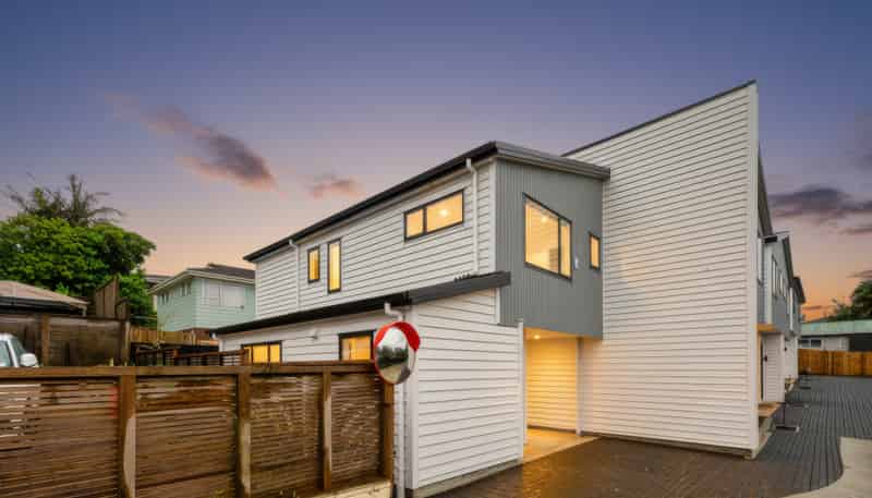 8A Butterworth Drive, Glendene