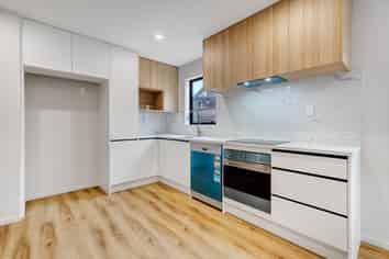 8A Butterworth Drive, Glendene