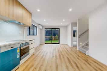 8A Butterworth Drive, Glendene